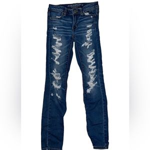 American Eagle Distressed Low Rise Skinny Jeans size 4
